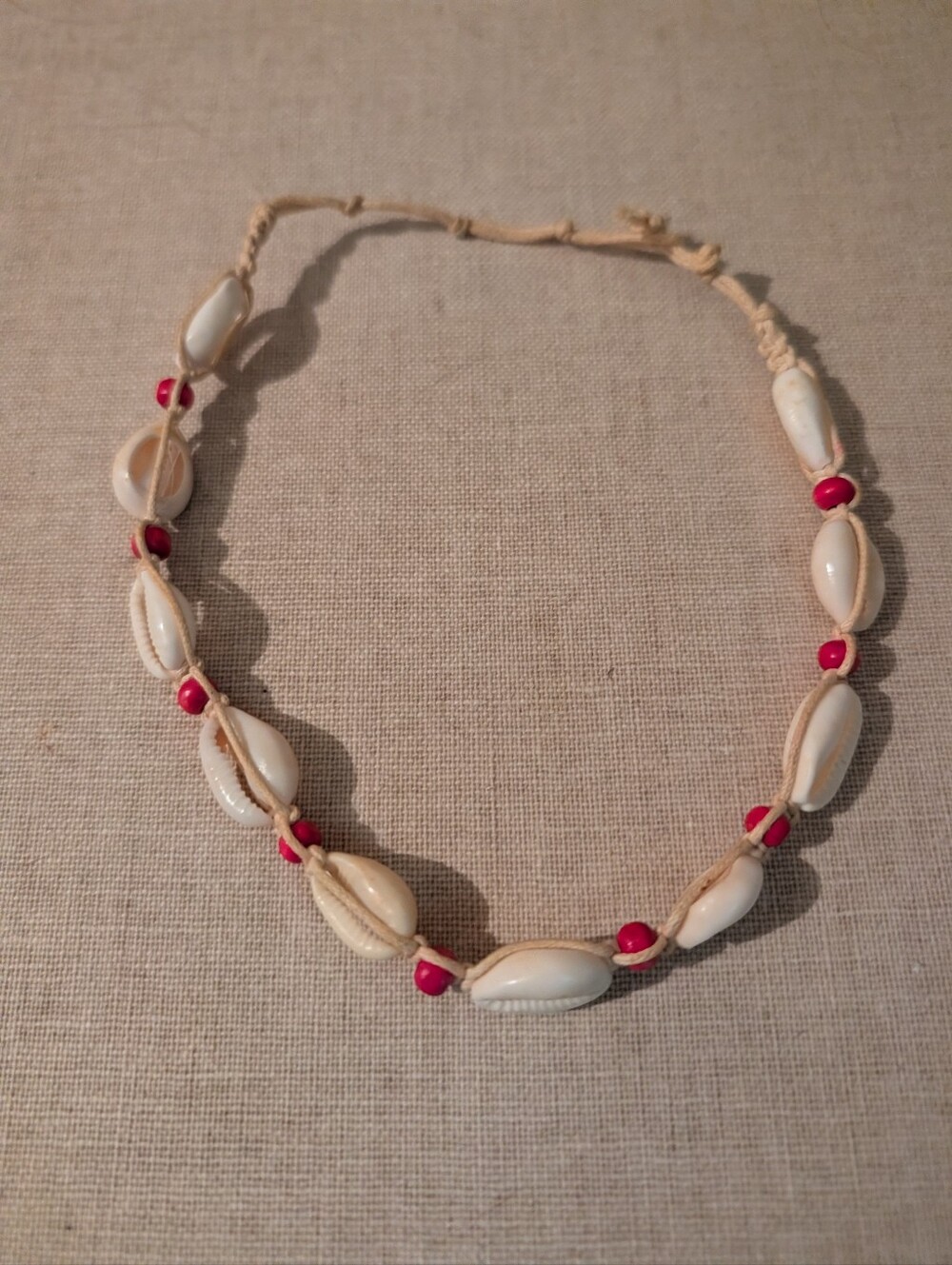 Shell Bead Choker Necklace in Ivory and Red